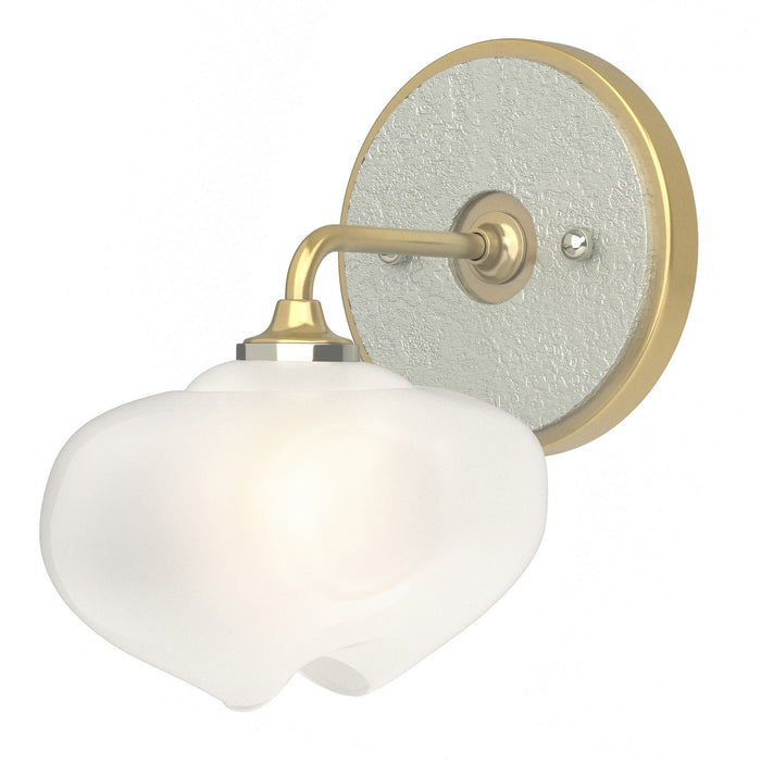 Ume 1-Light Curved Arm Bath Sconce in Modern Brass with Vintage Platinum Accent - 201340-SKT-86-82-FD0710 by Hubbardton Forge