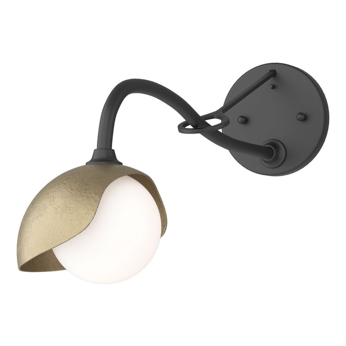 Brooklyn 1-Light Single Shade Long-Arm Sconce in Black with Soft Gold Accent - 201376-SKT-10-84-GG0711 by Hubbardton Forge