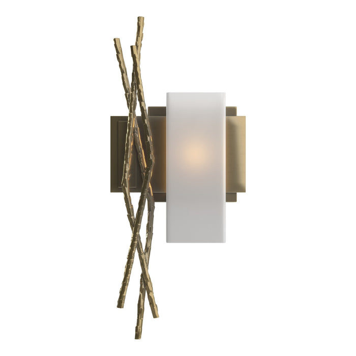 Brindille (Right Side) Sconce in Modern Brass - 207670-SKT-RGT-86-GG0351 by Hubbardton Forge