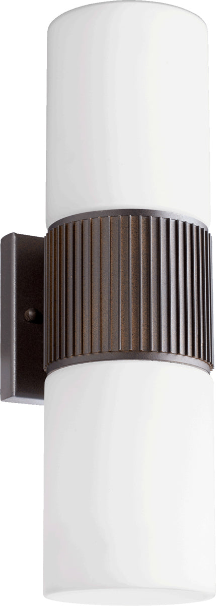 Quorum Lighting (756-2-86) Manhattan Transitional Wall Mount in Oiled Bronze